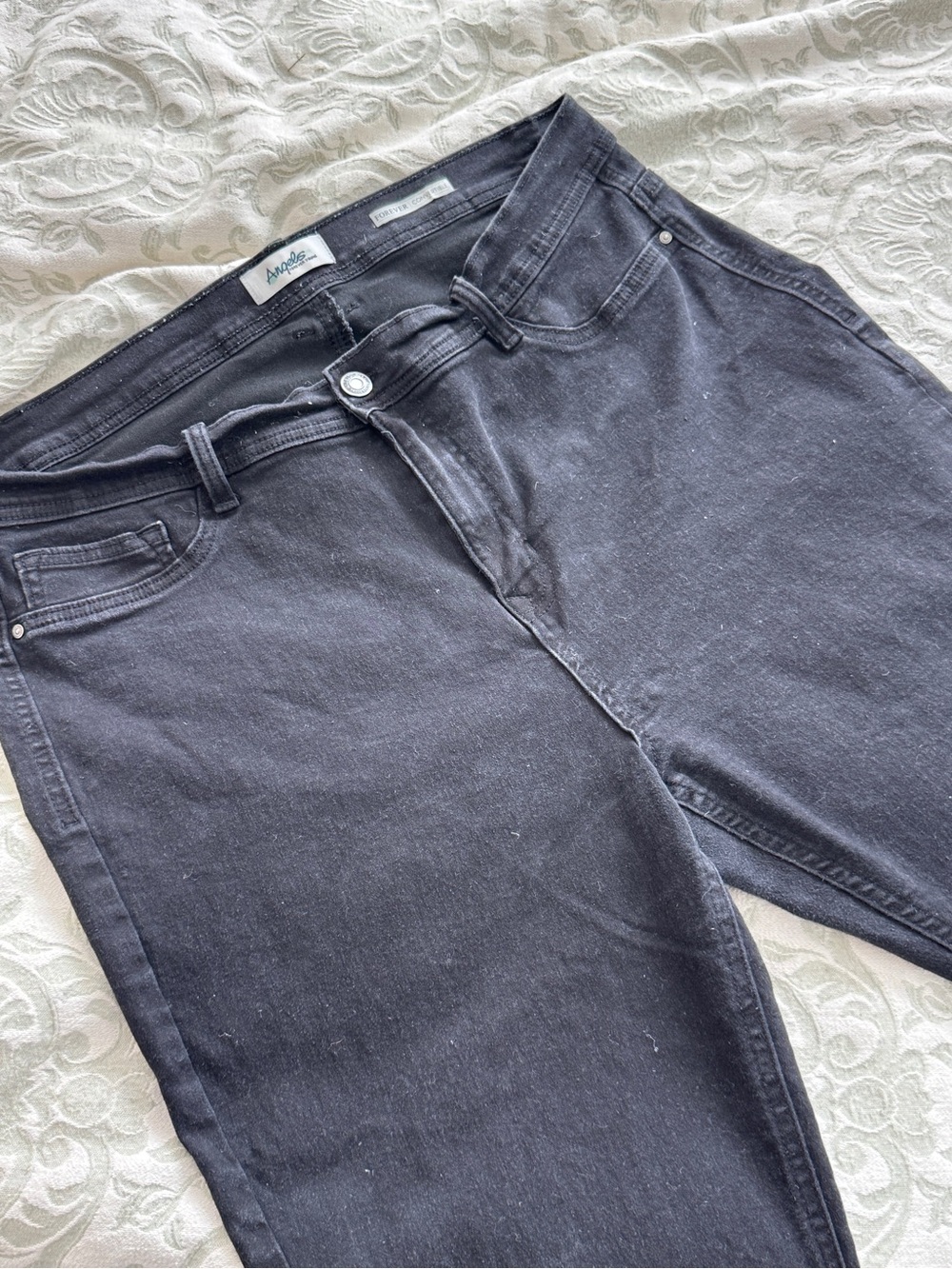 Angels Women’s Skinny Jeans in Washed Black
